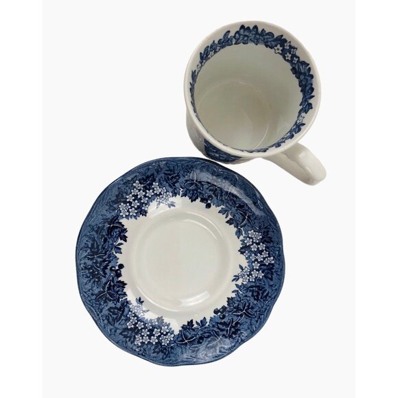 Anne Hathaway Cottage Meakin Romantic England Teacup Saucer Blue White Set - Picture 4 of 10